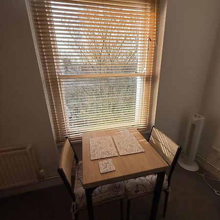 Cosy Victorian Guest Room London Exteriör bild