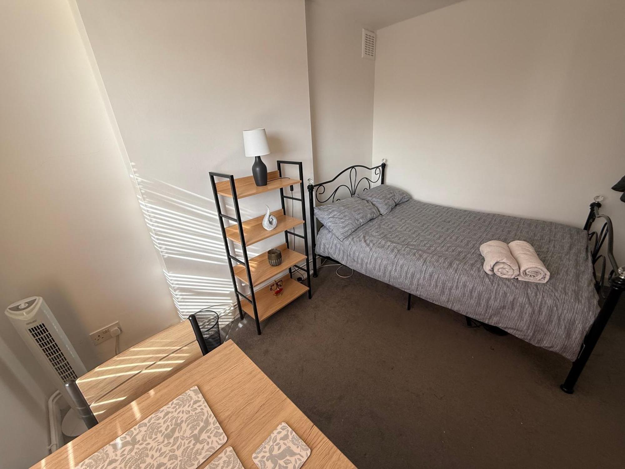 Cosy Victorian Guest Room London Exteriör bild
